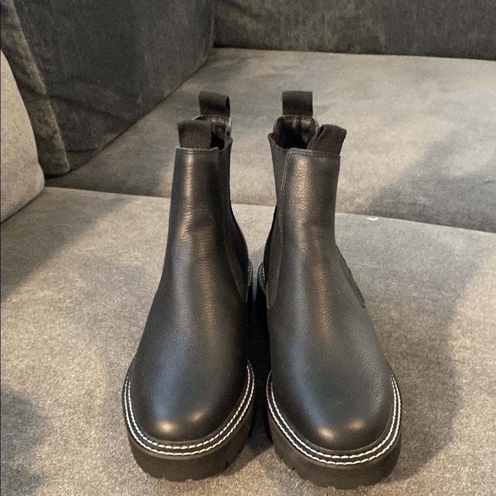 Dolce Vita Moana Lug Boots